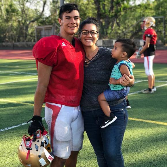 Meet your Posher, Kauluwehi - Picture 1 of 1